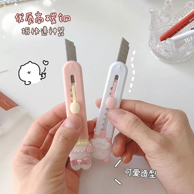 Cute Cartoon Paper Cutter