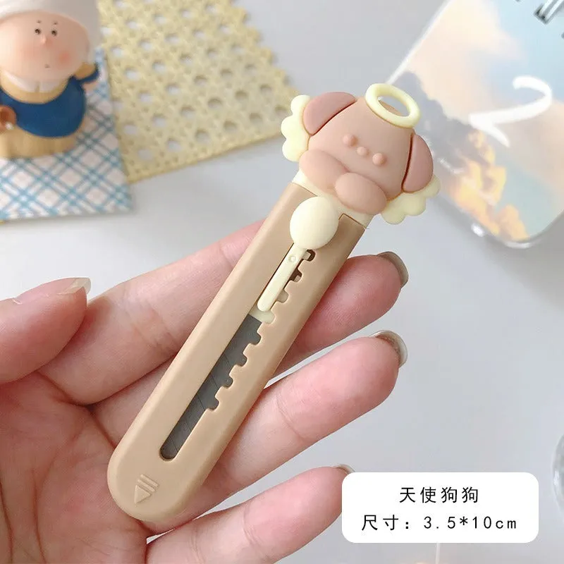 Cute Cartoon Paper Cutter