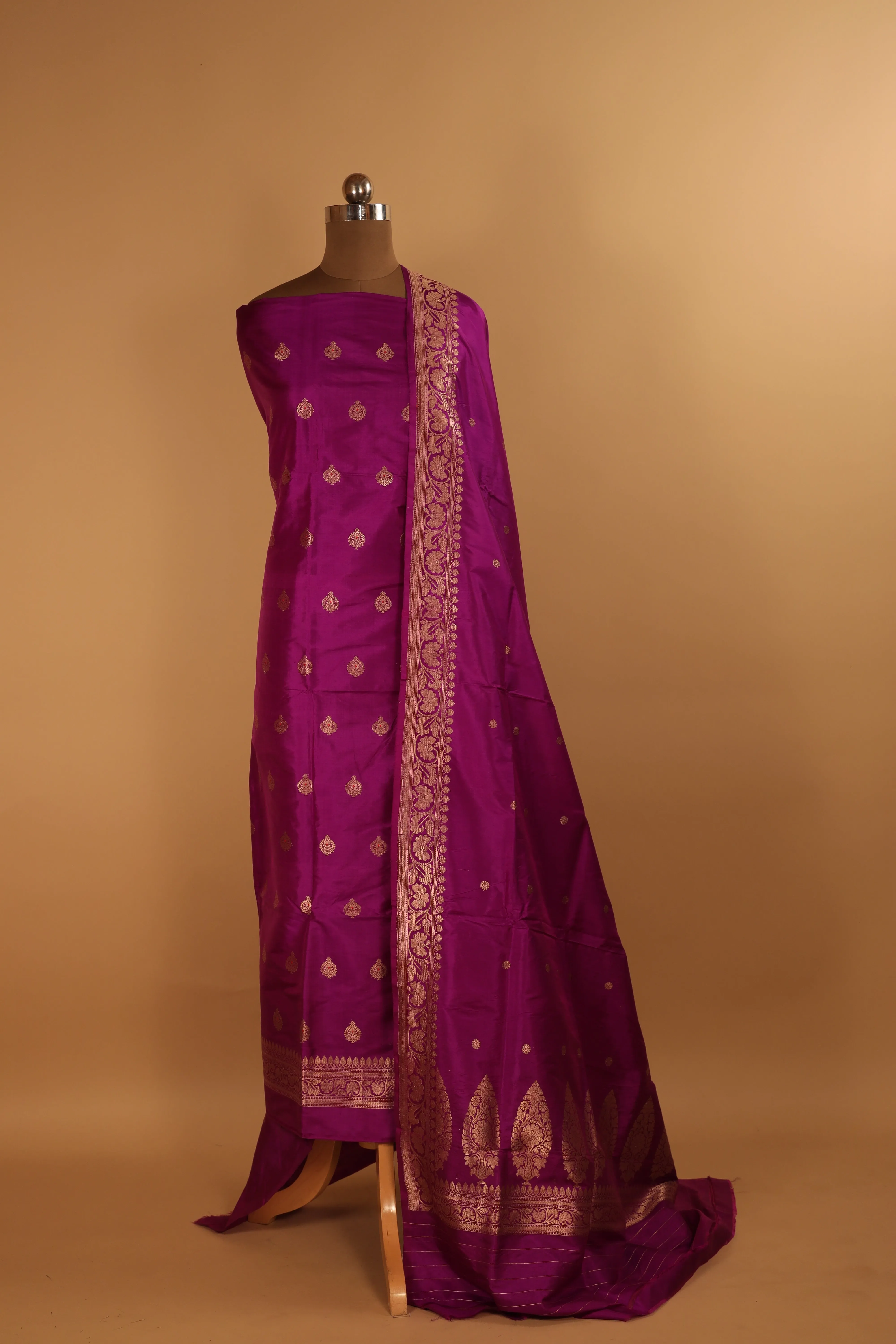 Hand Woven Purple Pure Silk Suit Dupatta